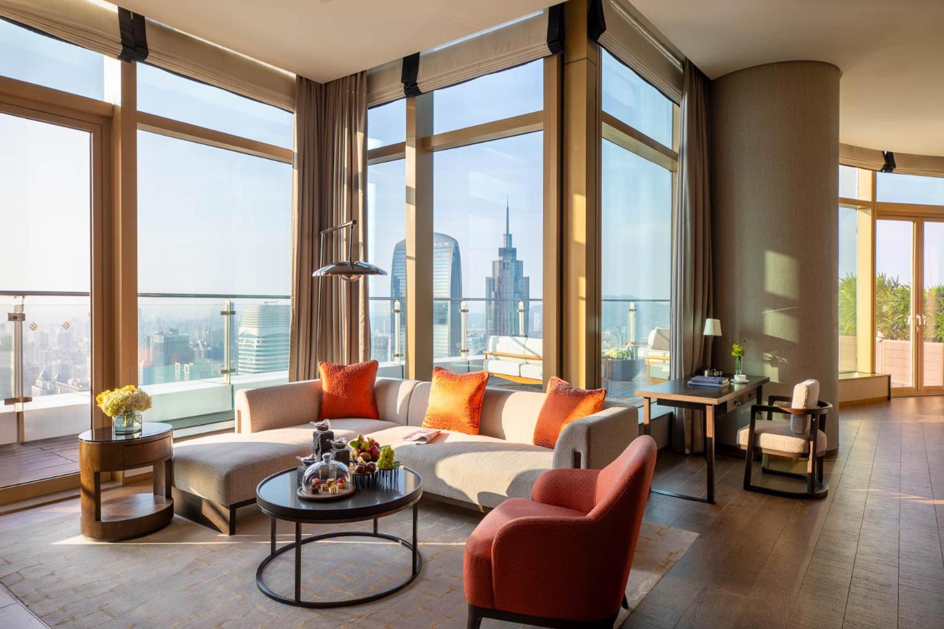 Jumeirah Guangzhou-Complimentary Shuttle Bus To Canton Fair Complex Exterior foto